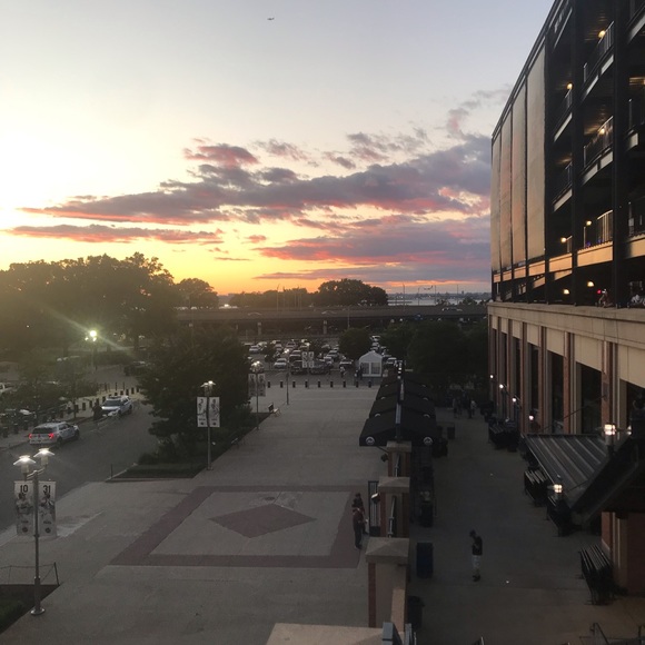 Meet your Posher, Miranda - Picture 1 of 1